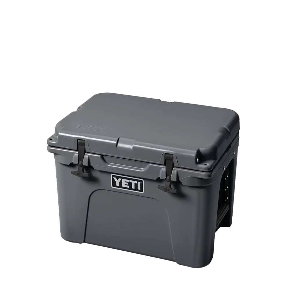 YETI Tundra 35 qt Cooler