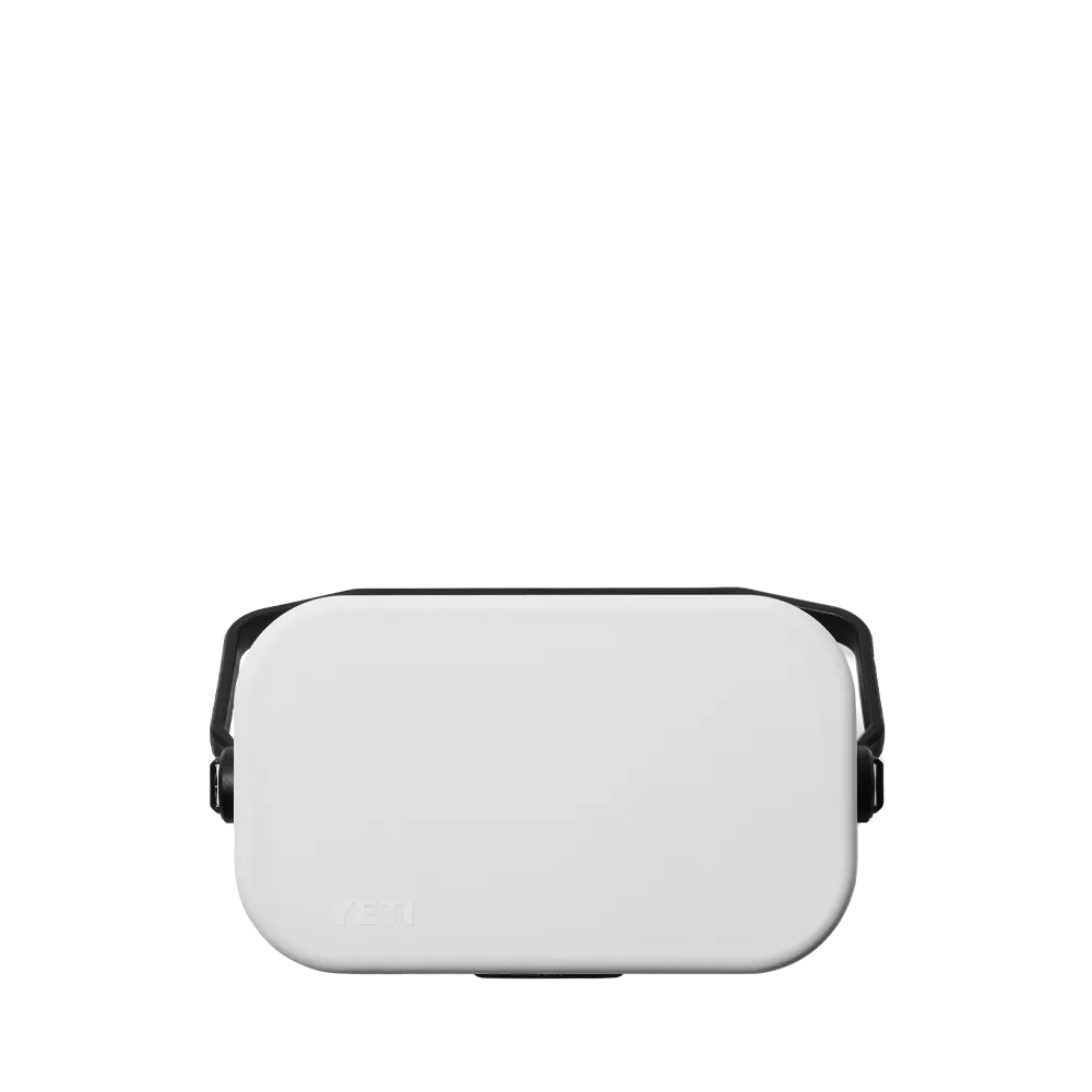 Yeti 8 Roadie Hard Cooler